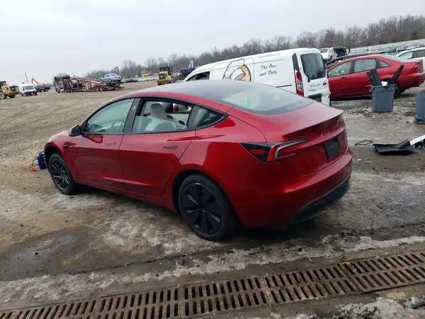 5YJ3E1EAXRF833440 2024 TESLA MODEL 3 - Image 2