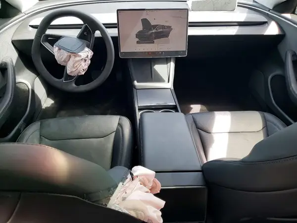 5YJ3E1EAXRF841702 2024 TESLA MODEL 3 - Image 8