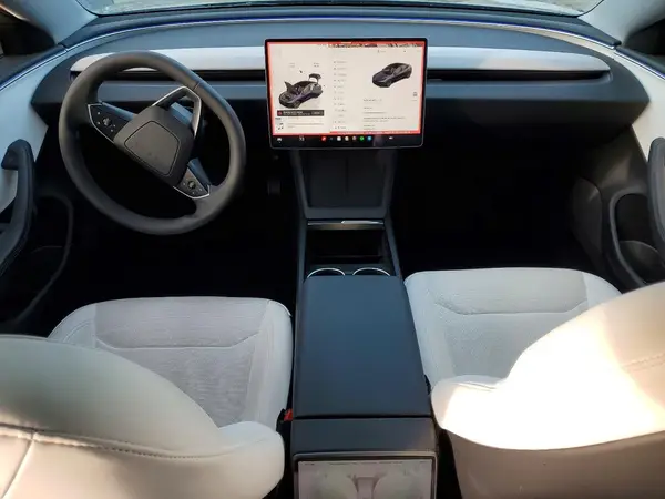 5YJ3E1EAXRF849542 2024 TESLA MODEL 3 - Image 8