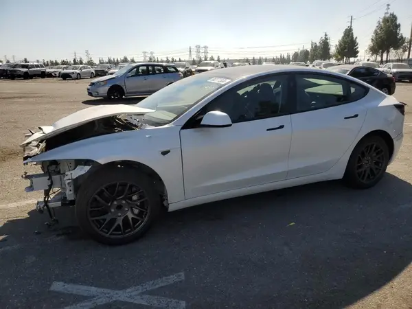 5YJ3E1EAXRF855518 2024 TESLA MODEL 3 - Image 1