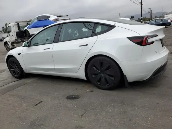 5YJ3E1EAXRF856426 2024 TESLA MODEL 3 - Image 2