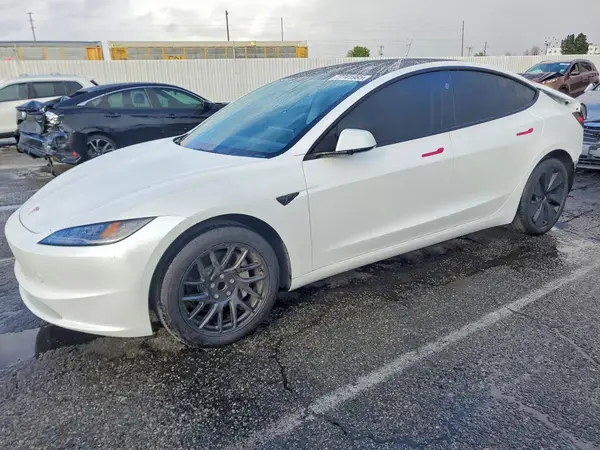 5YJ3E1EAXRF857186 2024 TESLA MODEL 3 - Image 1
