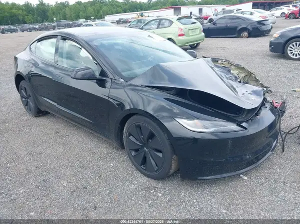 5YJ3E1EAXRF859469 2024 TESLA MODEL 3 - Image 1