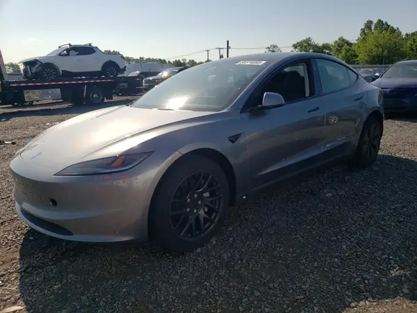 5YJ3E1EAXRF865806 2024 TESLA MODEL 3 - Image 1