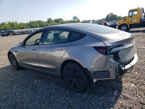 5YJ3E1EAXRF865806 2024 TESLA MODEL 3 - Image 2
