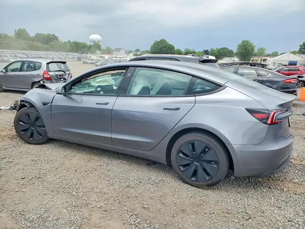 5YJ3E1EAXRF866387 2024 TESLA MODEL 3 - Image 2