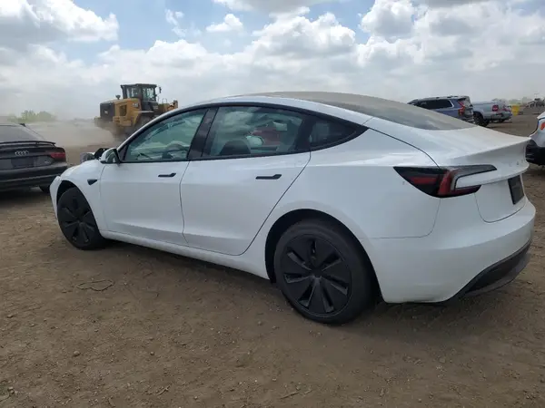 5YJ3E1EAXRF867300 2024 TESLA MODEL 3 - Image 2