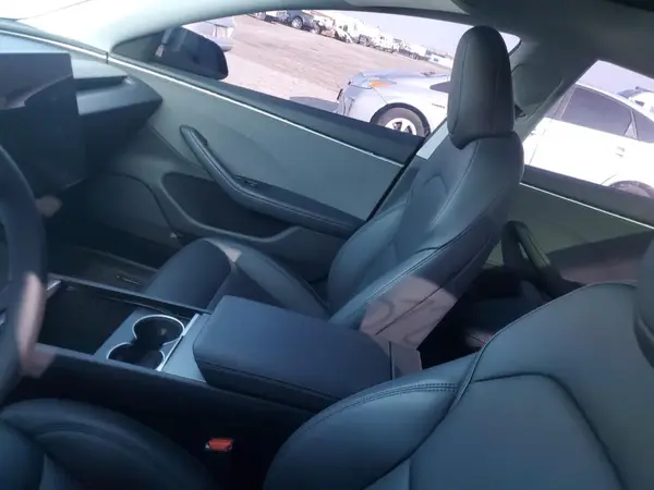 5YJ3E1EAXRF871055 2024 TESLA MODEL 3 - Image 8