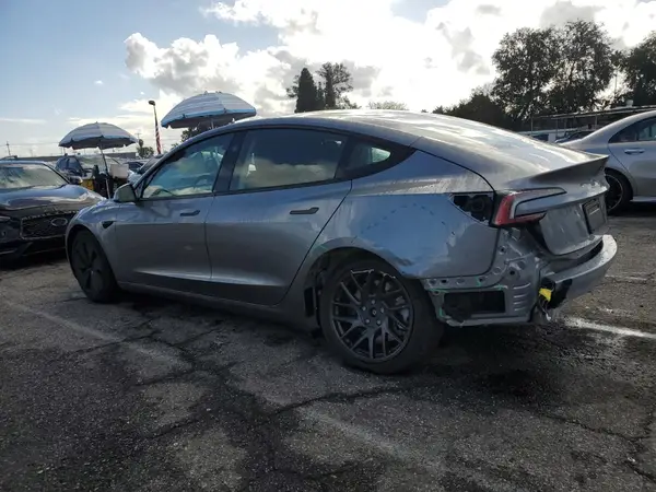 5YJ3E1EAXSF002493 2025 TESLA MODEL 3 - Image 2