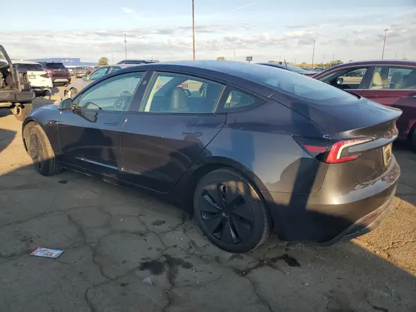5YJ3E1EAXSF006849 2025 TESLA MODEL 3 - Image 2