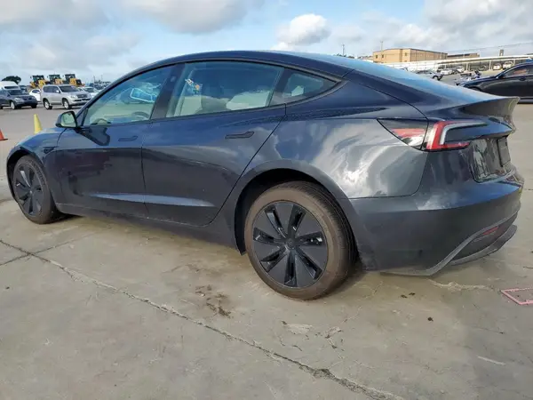 5YJ3E1EAXSF008181 2025 TESLA MODEL 3 - Image 2
