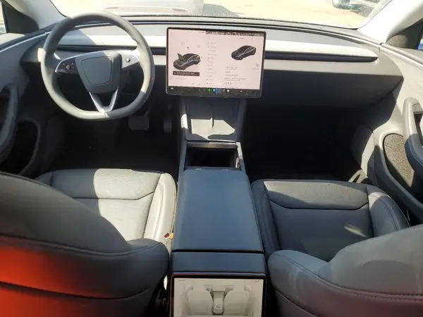 5YJ3E1EAXSF011193 2025 TESLA MODEL 3 - Image 8