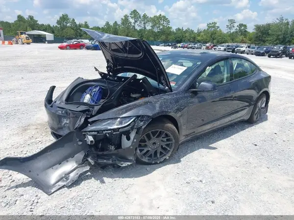 5YJ3E1EAXSF014207 2025 TESLA MODEL 3 - Image 2