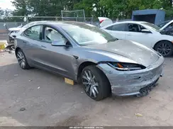 5YJ3E1EAXSF015177 2025 TESLA MODEL 3