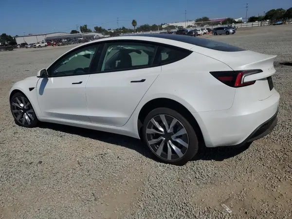 5YJ3E1EAXSF015342 2025 TESLA MODEL 3 - Image 2