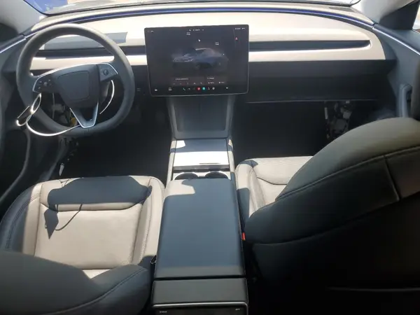 5YJ3E1EAXSF018855 2025 TESLA MODEL 3 - Image 8