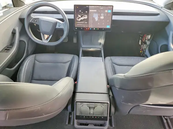5YJ3E1EAXSF018872 2025 TESLA MODEL 3 - Image 8