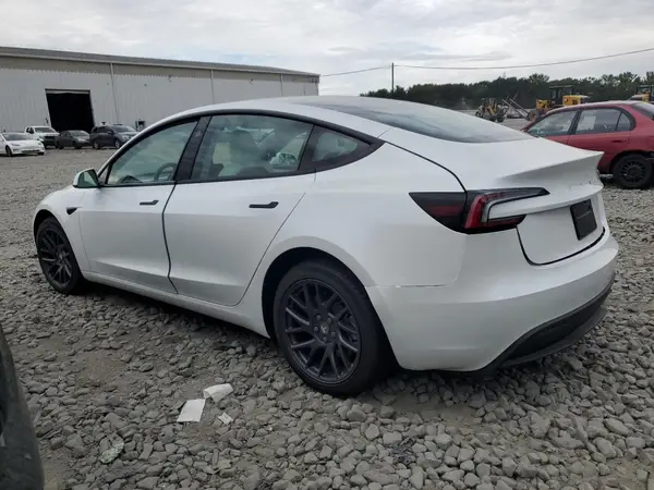 5YJ3E1EAXSF021612 2025 TESLA MODEL 3 - Image 2