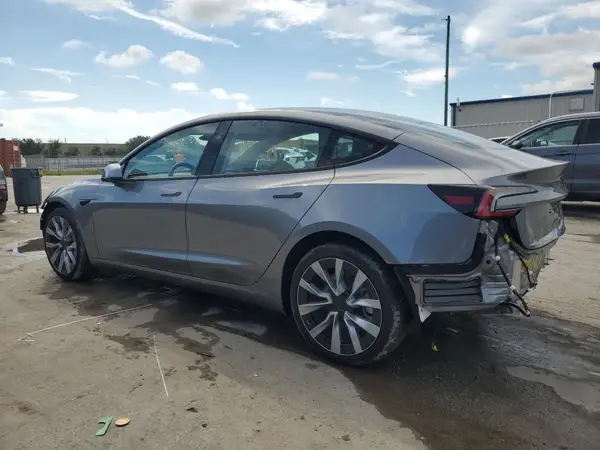 5YJ3E1EAXSF022727 2025 TESLA MODEL 3 - Image 2