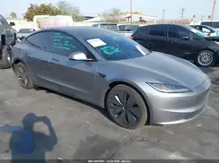 5YJ3E1EAXSF025000 2025 TESLA MODEL 3