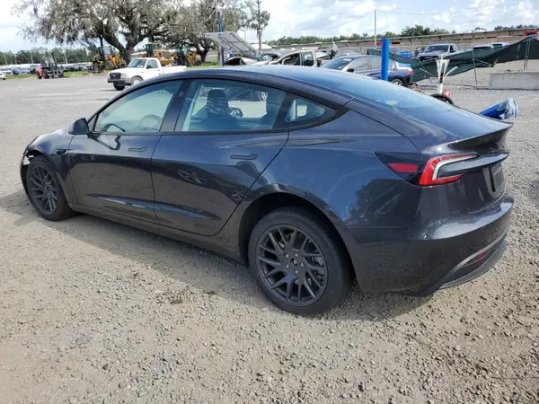 5YJ3E1EAXSF029757 2025 TESLA MODEL 3 - Image 2