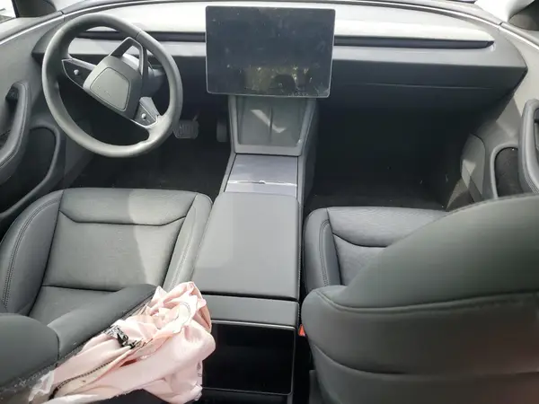 5YJ3E1EAXSF030780 2025 TESLA MODEL 3 - Image 8