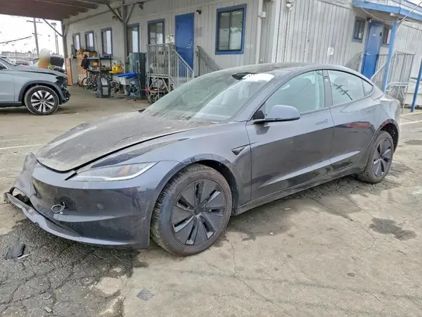 5YJ3E1EAXSF031220 2025 TESLA MODEL 3 - Image 1