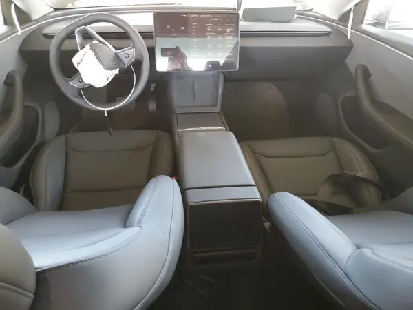 5YJ3E1EAXSF031766 2025 TESLA MODEL 3 - Image 8