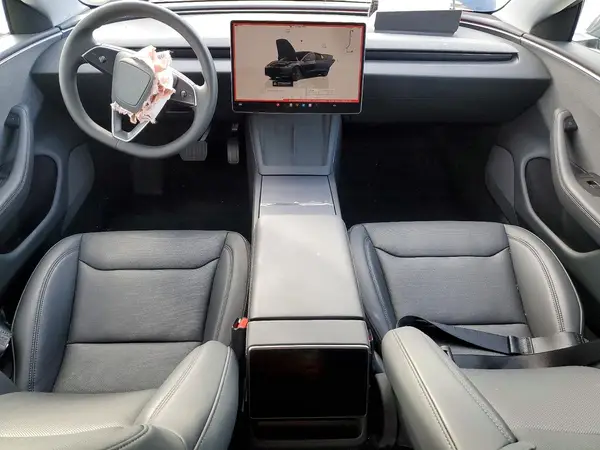 5YJ3E1EAXSF033873 2025 TESLA MODEL 3 - Image 8