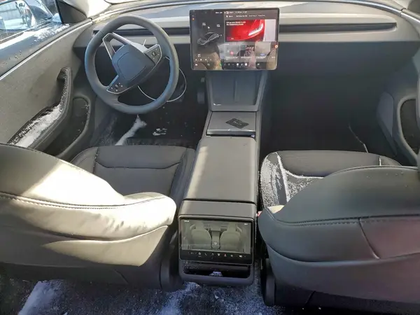 5YJ3E1EAXSF034036 2025 TESLA MODEL 3 - Image 8