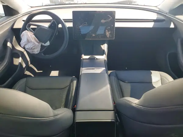 5YJ3E1EAXSF034912 2025 TESLA MODEL 3 - Image 8