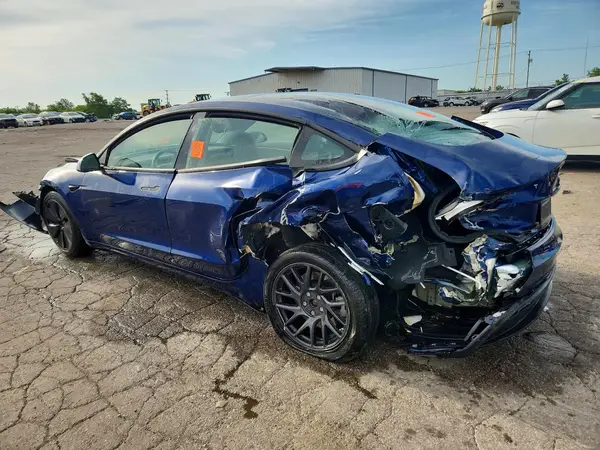 5YJ3E1EAXSF038068 2025 TESLA MODEL 3 - Image 2