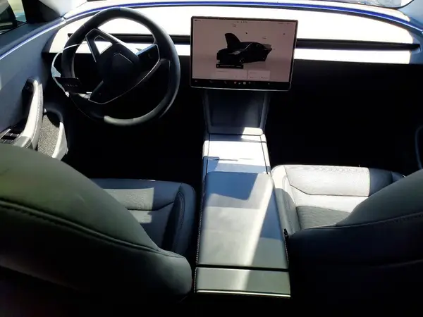 5YJ3E1EAXSF040225 2025 TESLA MODEL 3 - Image 8
