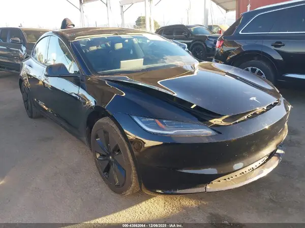 5YJ3E1EAXSF043111 2025 TESLA MODEL 3 - Image 1