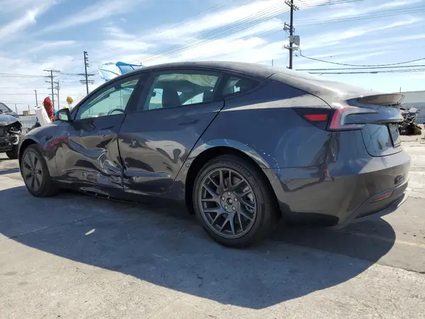 5YJ3E1EAXSF047966 2025 TESLA MODEL 3 - Image 2