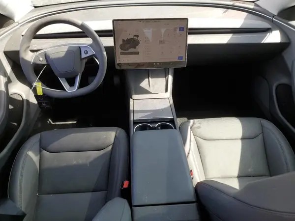 5YJ3E1EAXSF047966 2025 TESLA MODEL 3 - Image 8