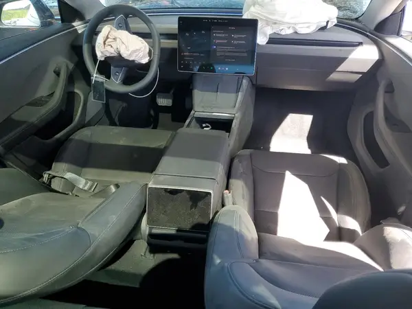 5YJ3E1EAXSF057381 2025 TESLA MODEL 3 - Image 8