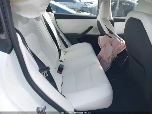 5YJ3E1EAXSF062595 2025 TESLA MODEL 3 - Image 8