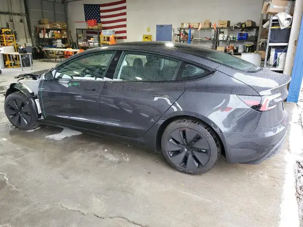 5YJ3E1EAXSF065769 2025 TESLA MODEL 3 - Image 2