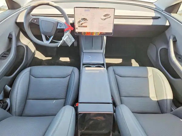 5YJ3E1EAXSF069594 2025 TESLA MODEL 3 - Image 8