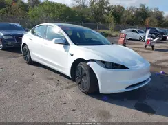 5YJ3E1EAXSF073306 2025 TESLA MODEL 3