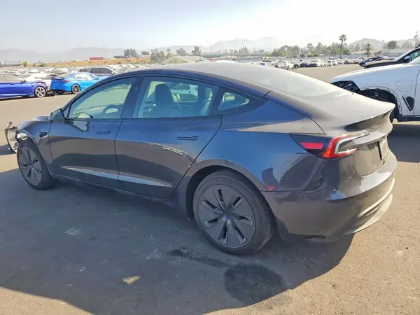 5YJ3E1EAXSF082216 2025 TESLA MODEL 3 - Image 2