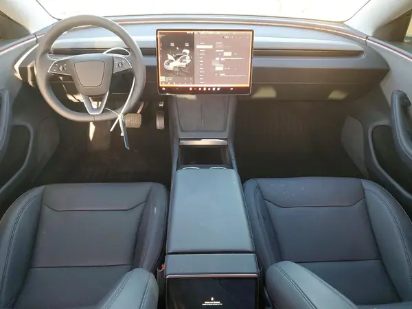 5YJ3E1EAXSF083446 2025 TESLA MODEL 3 - Image 8