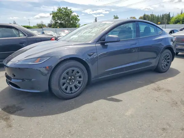 5YJ3E1EAXSF131219 2025 TESLA MODEL 3 - Image 1