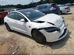 5YJ3E1EAXSF138686 2025 TESLA MODEL 3