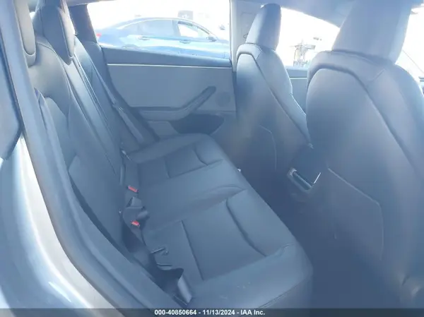 5YJ3E1EAXSF879016 2025 TESLA MODEL 3 - Image 8