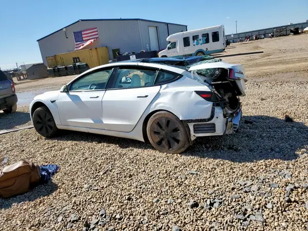 5YJ3E1EAXSF882661 2025 TESLA MODEL 3 - Image 2