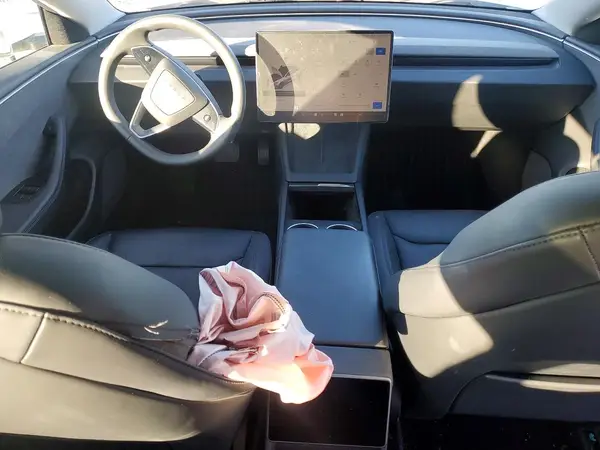 5YJ3E1EAXSF885222 2025 TESLA MODEL 3 - Image 8