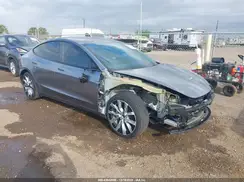 5YJ3E1EAXSF888461 2025 TESLA MODEL 3