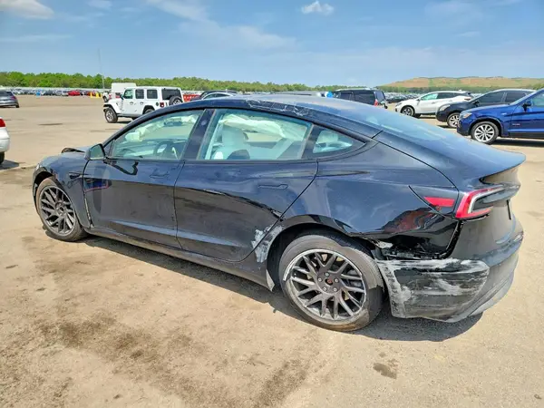 5YJ3E1EAXSF895765 2025 TESLA MODEL 3 - Image 2